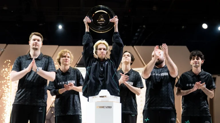 Buehnenbild vom Dota-2-Finale des Esports World Cup 2026 in Paris