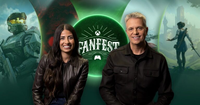 Xbox-Vertreter bei einer Fanfest-Präsentation, im Hintergrund Artworks zu Halo, Fable und weiteren Xbox-Marken