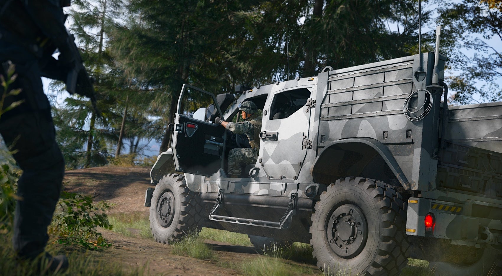 Another DMZ screenshot from Modern Warfare 4 showing players in action