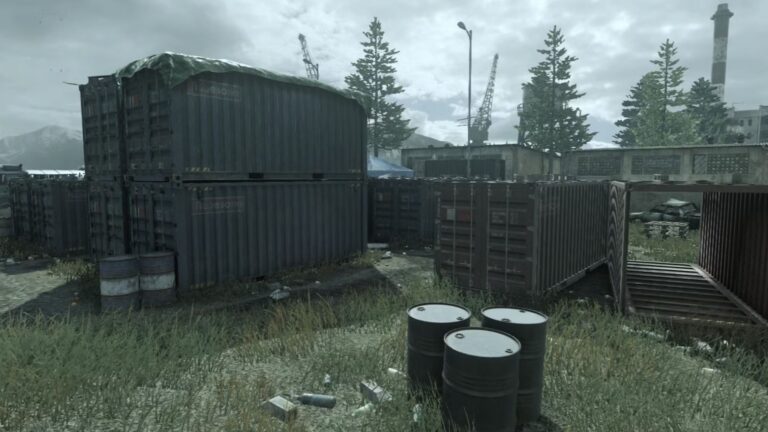 Shipping containers, barrels, and grass on the multiplayer map Shipment from Call of Duty 4: Modern Warfare